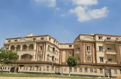 Apartment - 4 Bedrooms - 3 Bathrooms for sale in Area B - Ganoob El Acadimia - New Cairo City - Cairo