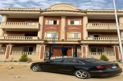 شقة - 3 غرف نوم - 3 حمامات للبيع في شارع جعفر بن ابي طالب - الياسمين 4 - الياسمين - مدينة القاهرة الجديدة - القاهرة