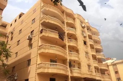 Apartment - 2 Bedrooms - 2 Bathrooms for sale in Gate 4 - Mena - Hadayek El Ahram - Giza
