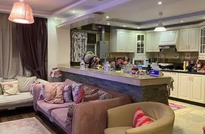 Apartment - 4 Bedrooms - 3 Bathrooms for sale in Mostafa Al Nahas St. - 6th Zone - Nasr City - Cairo