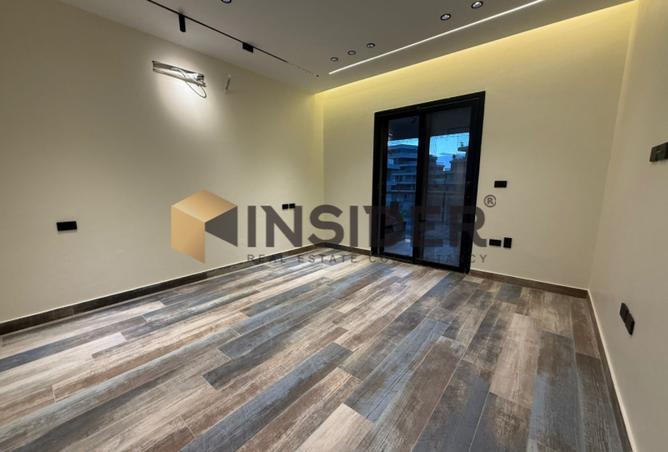 8387948 - Property Image 2