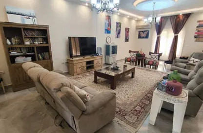 فيلا - 4 غرف نوم - 5 حمامات للايجار في ليس رويز - كمبوندات التجمع الخامس - التجمع الخامس - مدينة القاهرة الجديدة - القاهرة