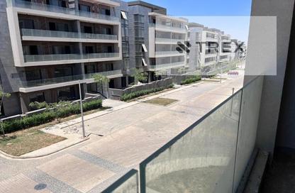 Apartment - 3 Bedrooms - 2 Bathrooms for sale in El Patio Oro - 5th Settlement Compounds - The 5th Settlement - New Cairo City - Cairo