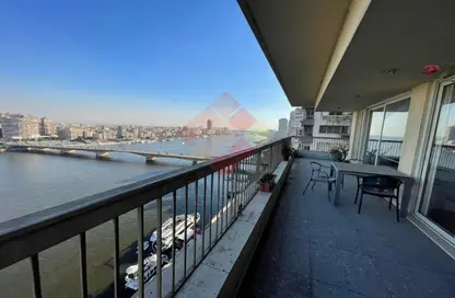 Apartment - 4 Bedrooms - 5 Bathrooms for sale in Nile St. - Dokki - Giza