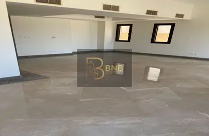 منزل مزدوج - 4 غرف نوم - 4 حمامات للايجار في ليفانا - اب تاون كايرو - المقطم - القاهرة