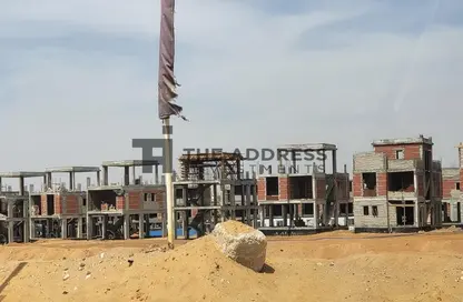 Townhouse - 3 Bedrooms - 3 Bathrooms for sale in Eastshire compound - 5th Settlement Compounds - The 5th Settlement - New Cairo City - Cairo
