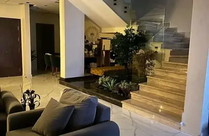 فيلا - 3 غرف نوم - 3 حمامات للبيع في نمق - محور 26 يوليو - مدينة 6 أكتوبر - الجيزة
