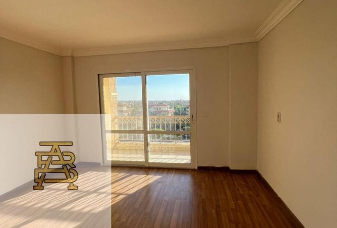 7667400 - Property Image 3