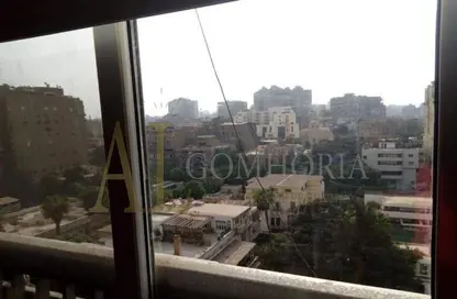 Apartment - 3 Bedrooms - 2 Bathrooms for sale in Ahmed Heshmat St. - Zamalek - Cairo