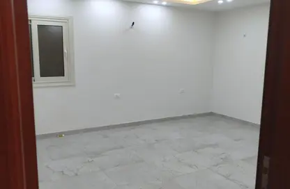 Apartment - 3 Bedrooms - 2 Bathrooms for rent in Ammar Ibn Yasser St. - El Hegaz Square - El Nozha - Cairo