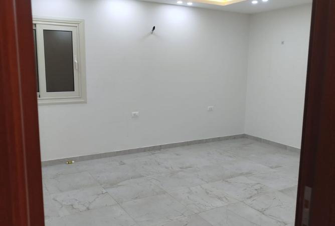 8220832 - Property Main Image