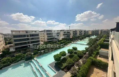 Apartment - 2 Bedrooms - 3 Bathrooms for sale in Lake View Residence - 5th Settlement Compounds - The 5th Settlement - New Cairo City - Cairo
