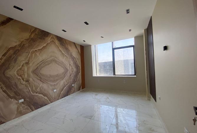 8191228 - Property Image 2