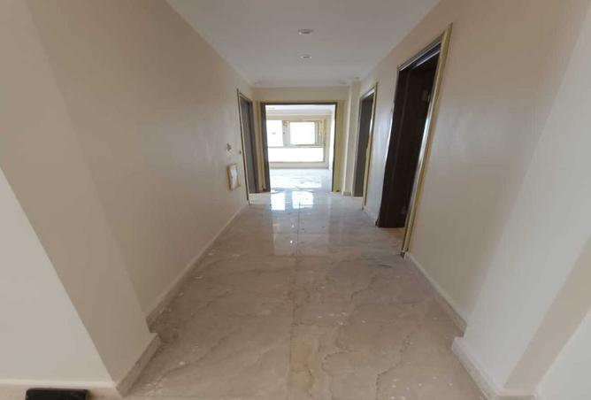 8124611 - Property Image 2