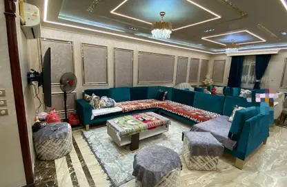 شقة - 3 غرف نوم - 3 حمامات للبيع في شارع دكتور سميرة موسي - الحي الخامس - مدينة العبور - القليوبية