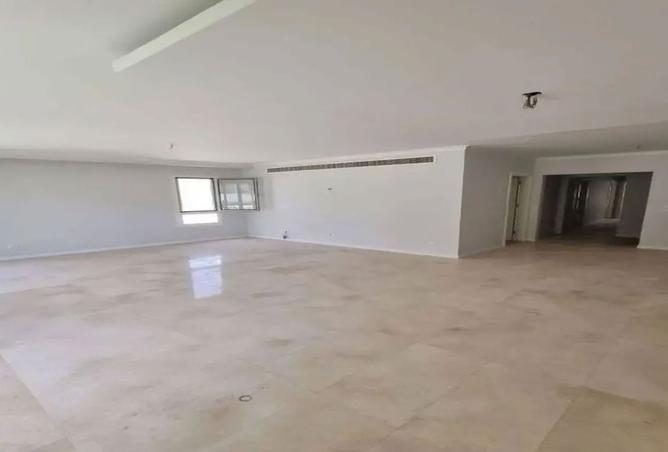 8042392 - Property Image 2