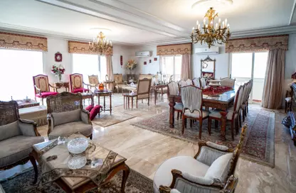 شقة - 3 غرف نوم - 3 حمامات للايجار في سابا باشا - حي شرق - الاسكندرية