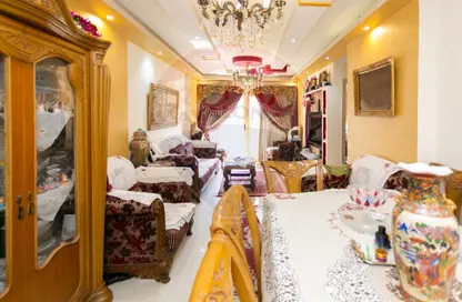 Apartment - 3 Bedrooms - 2 Bathrooms for sale in Moharam Bek St. - Moharam Bek - Hay Wasat - Alexandria