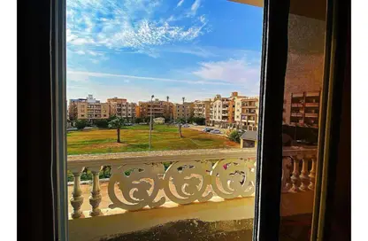 شقة - 3 غرف نوم - 2 حمامات للبيع في شارع المهندس احمد كمال حمدي - الحي السادس عشر - الشيخ زايد - الجيزة