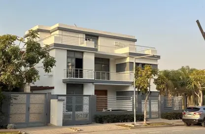 Villa - 4 Bedrooms - 4 Bathrooms for sale in Taj City - 5th Settlement Compounds - The 5th Settlement - New Cairo City - Cairo