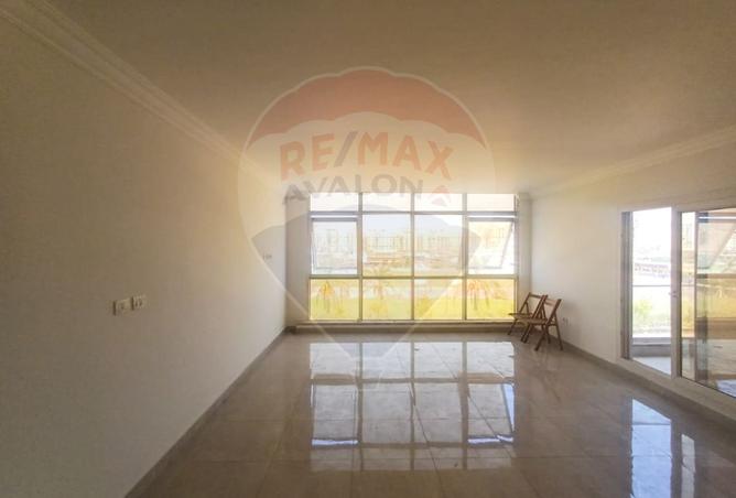 6643463 - Property Image 3