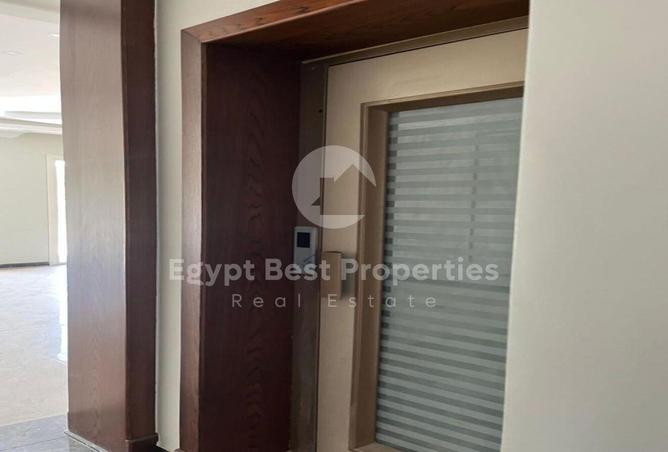 8118152 - Property Image 2