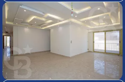 Apartment - 3 Bedrooms - 3 Bathrooms for sale in Abo Qir St. - Glim - Hay Sharq - Alexandria