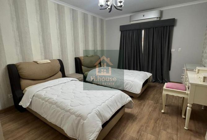 8266496 - Property Image 2