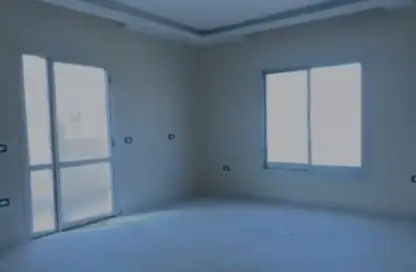 Co-Working Space - Studio - 3 Bathrooms for rent in Street 17 - District 1 - The 5th Settlement - New Cairo City - Cairo