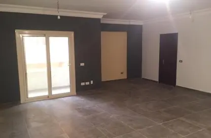 Apartment - 3 Bedrooms - 3 Bathrooms for sale in 2nd Area - Shorouk City - Cairo