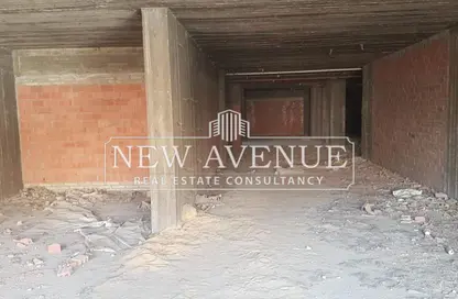 Retail - Studio - 4 Bathrooms for rent in Zahraa Al Maadi St. - Degla - Hay El Maadi - Cairo