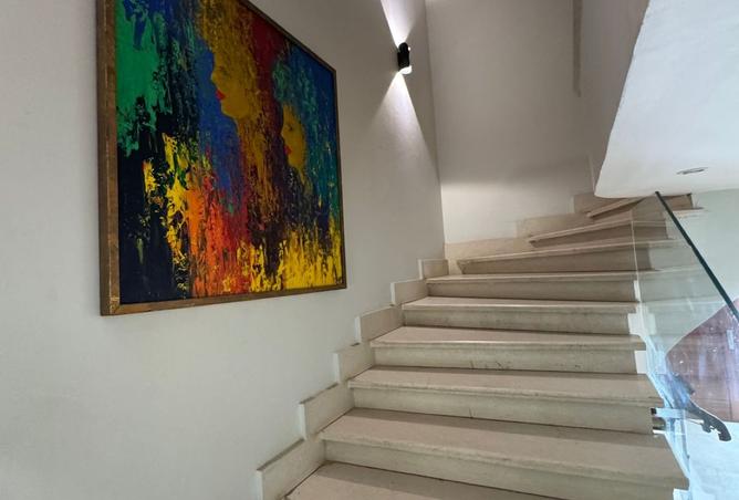 8120822 - Property Image 2