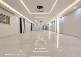 شقة - 3 غرف نوم - 2 حمامات للبيع في البوابة الاولي - خوفو - حدائق الاهرام - الجيزة