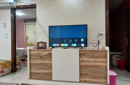 Apartment - 2 Bedrooms - 1 Bathroom for rent in Cornish El Nile St. - Maadi - Hay El Maadi - Cairo