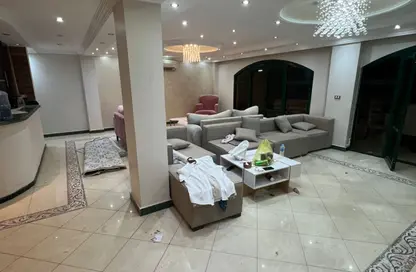 فيلا - 6 غرف نوم - 4 حمامات للايجار في زيزينيا للإسكان العائلي - كمبوندات التجمع الخامس - التجمع الخامس - مدينة القاهرة الجديدة - القاهرة