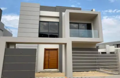 Villa - 5 Bedrooms - 7 Bathrooms for sale in Mivida - 5th Settlement Compounds - The 5th Settlement - New Cairo City - Cairo