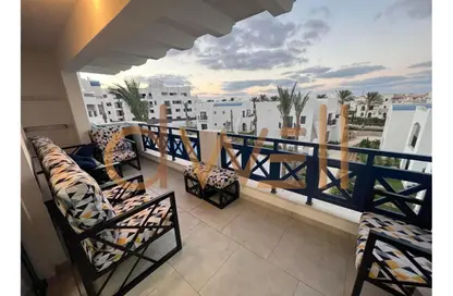 شاليه - 2 غرف نوم - 2 حمامات للبيع في مراسي - سيدي عبد الرحمن - الساحل الشمالي شاليه - 2 غرف نوم - 2 حمامات للبيع في مراسي - سيدي عبد الرحمن - الساحل الشمالي