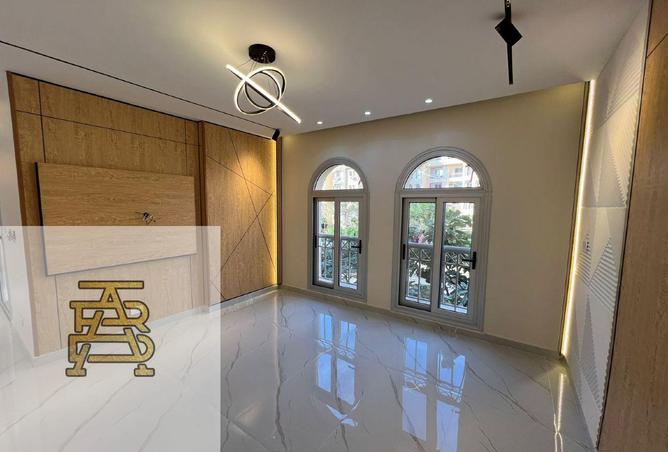 8397422 - Property Image 2