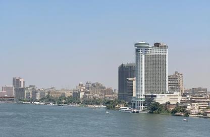 شقة - 3 غرف نوم - 4 حمامات للبيع في شارع النيل - الدقي - الجيزة