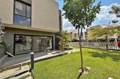 فيلا - 6 غرف نوم - 4 حمامات للبيع في كمبوند البروج - كمبوندات الشروق - مدينة الشروق - القاهرة