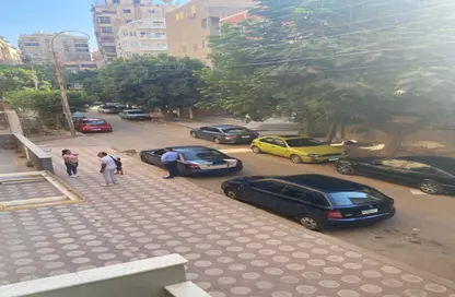 شقة - 3 غرف نوم - 2 حمامات للبيع في شارع نبيل الوقاد - ارض الجولف - مصر الجديدة - القاهرة