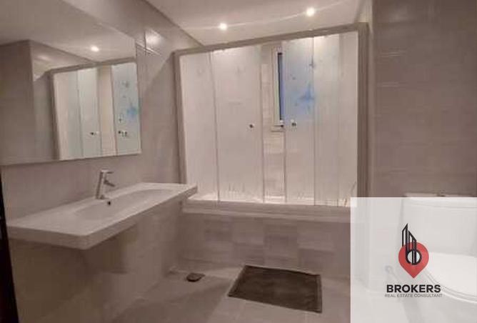 8343600 - Property Image 3