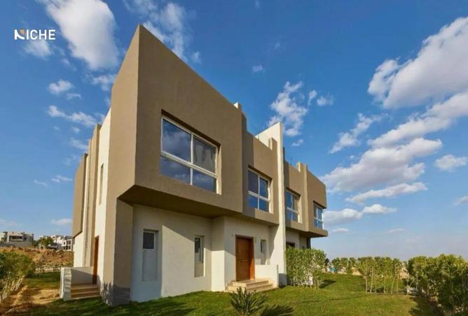8048036 - Property Image 2