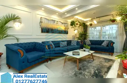 Apartment - 2 Bedrooms - 1 Bathroom for rent in Gleim Square - Glim - Hay Sharq - Alexandria