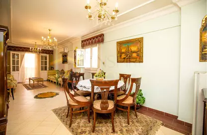 Apartment - 3 Bedrooms - 2 Bathrooms for sale in Kamal Eldin Salah St. - Smouha - Hay Sharq - Alexandria