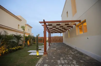 Twin House - 3 Bedrooms - 3 Bathrooms for rent in Uptown Cairo - Mokattam - Cairo