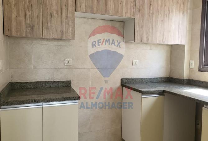 7973860 - Property Image 2