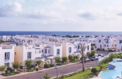 Chalet - 2 Bedrooms - 2 Bathrooms for sale in Mountain View - Ras Al Hekma - North Coast