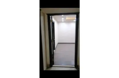 Apartment - 3 Bedrooms - 2 Bathrooms for sale in 13th Sector - Zahraa El Maadi - Hay El Maadi - Cairo