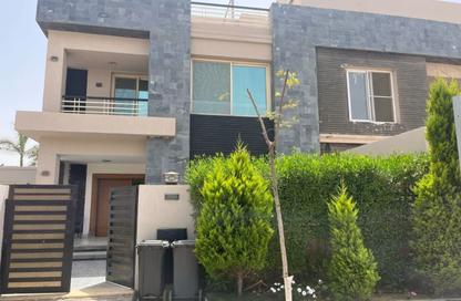 فيلا - 6 غرف نوم - 5 حمامات للايجار في الكارما 4 - كمبوندات الشيخ زايد - الشيخ زايد - الجيزة